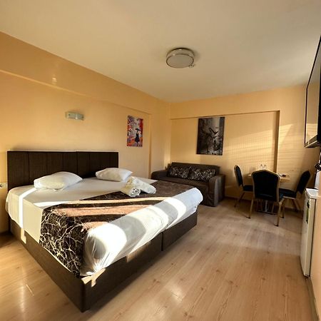 Beyaz Koesk Hotel Istanbul Exterior photo