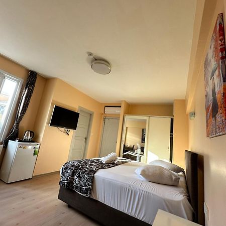 Beyaz Koesk Hotel Istanbul Exterior photo