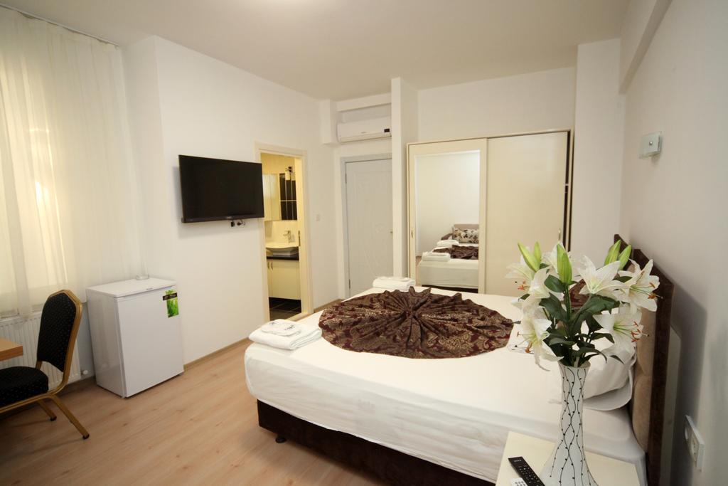 Beyaz Koesk Hotel Istanbul Exterior photo